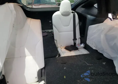 2018 Tesla Model X z USA, uszkodzony, nr VIN 5YJXCAE28JF103725